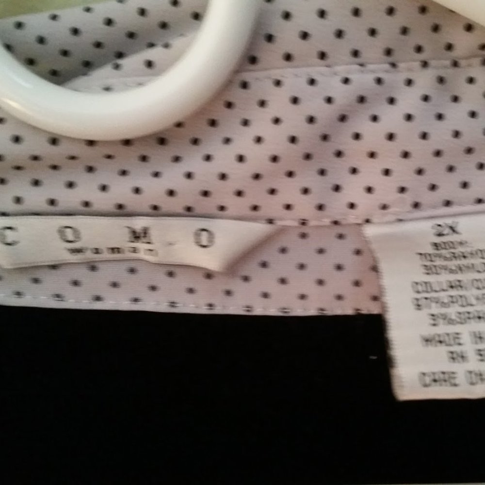 Como woman 2x Plus size Cardigan sweater. Polka do